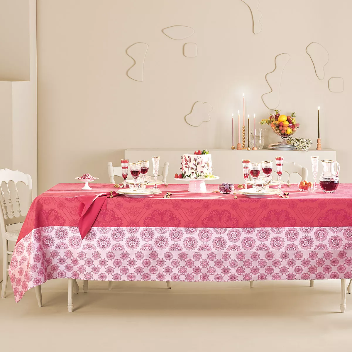 Garnier Thiebaut Nappe Enduite Pur Coton Rose Framboise Mille Rosaces Framboise