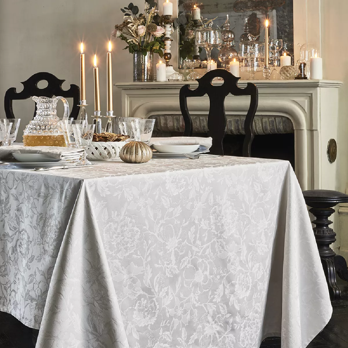 garnier thiebaut Nappe jacquard pur coton beige nacre Mille charmes nacre