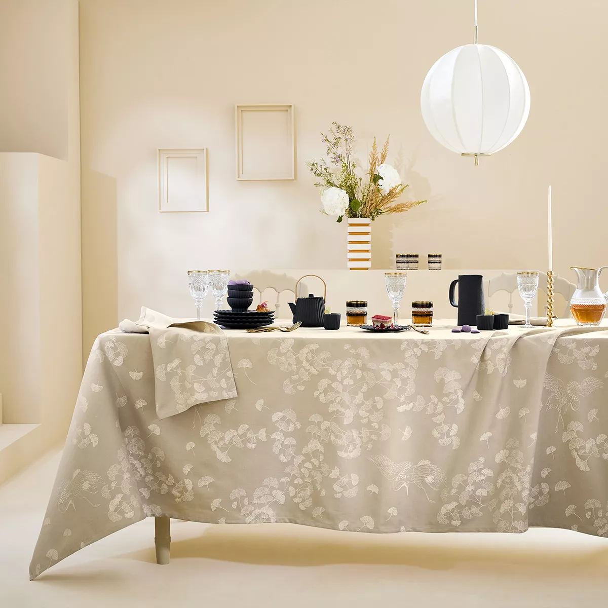 garnier thiebaut Nappe jacquard pur coton beige naturel Mille ginkos naturel