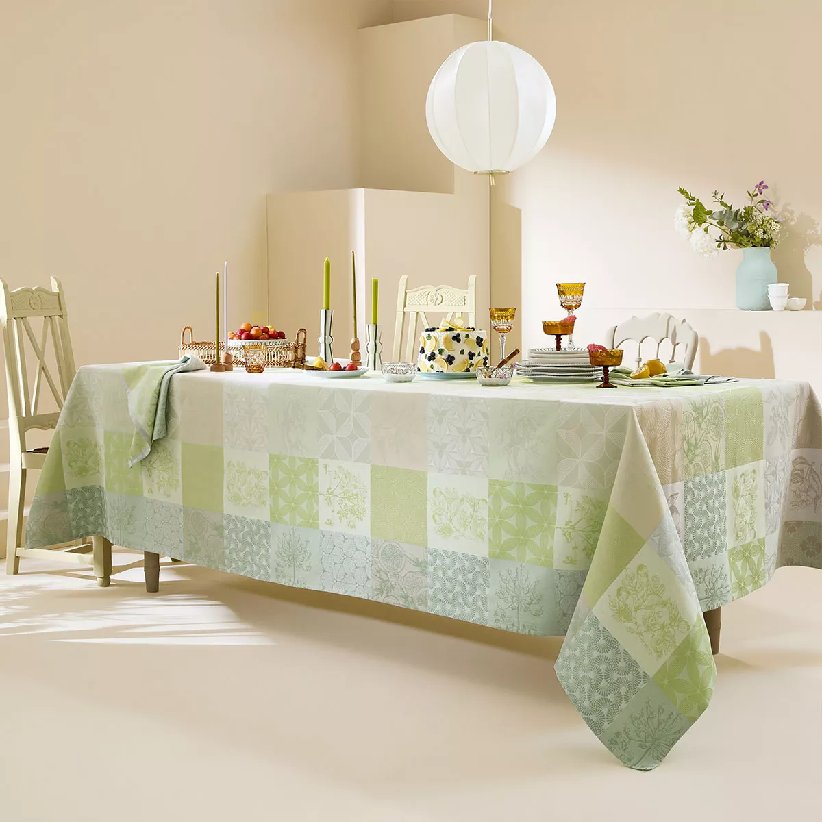 garnier thiebaut Nappe jacquard pur coton beige verde Mille parfums verde