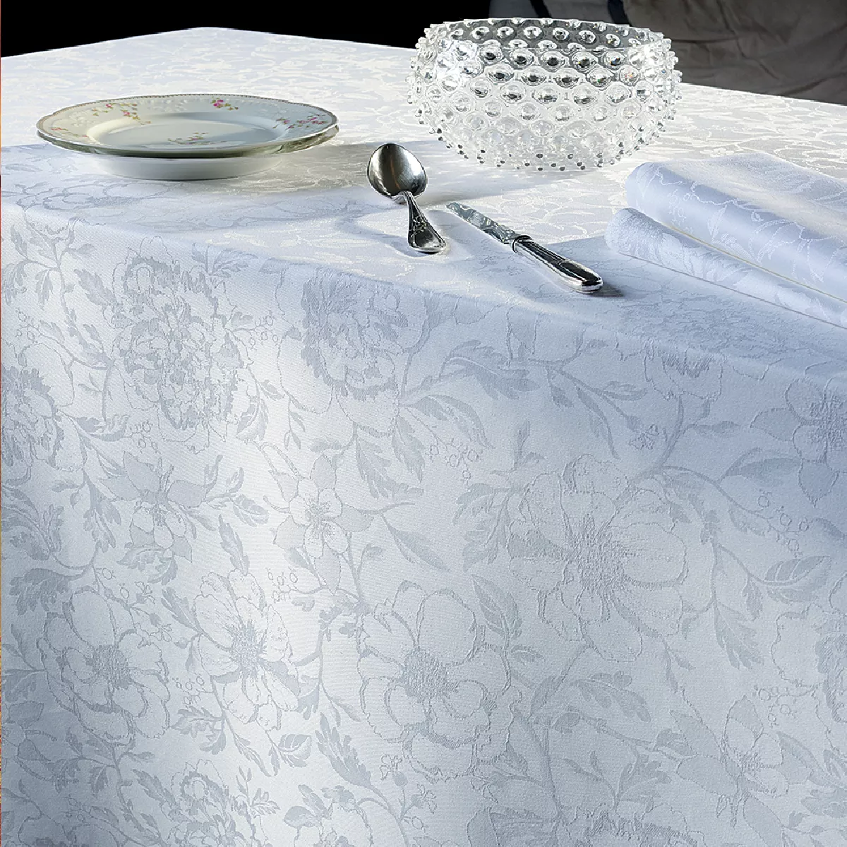 Garnier Thiebaut Nappe Jacquard Pur Coton Blanc Blanc Mille Charmes Blanc