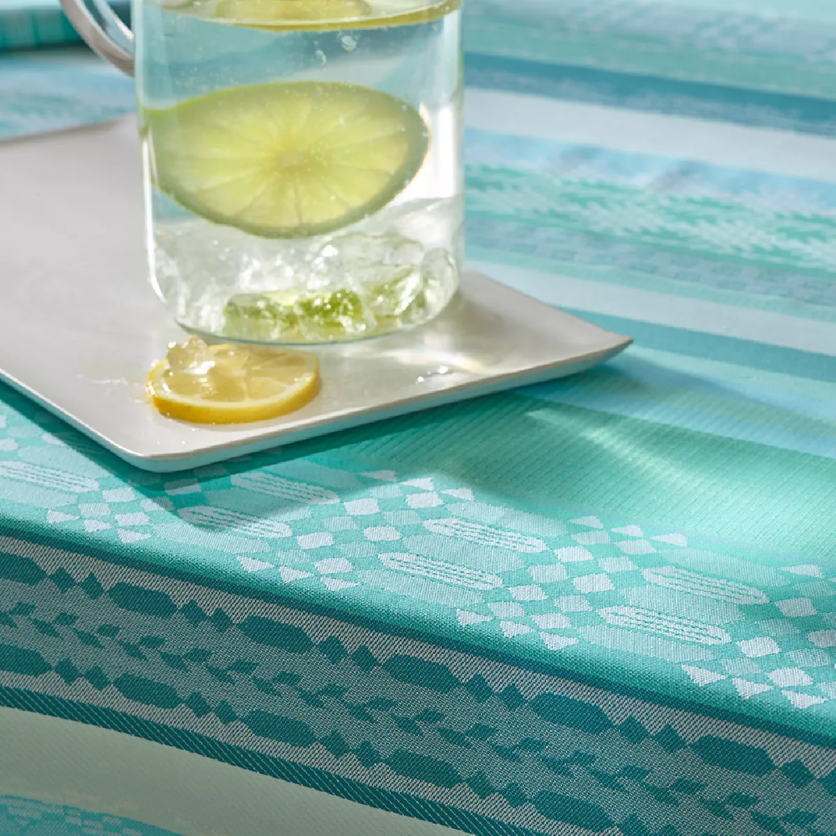 Garnier Thiebaut Nappe Jacquard Pur Coton Bleu Aqua Mille Veracruz Aqua