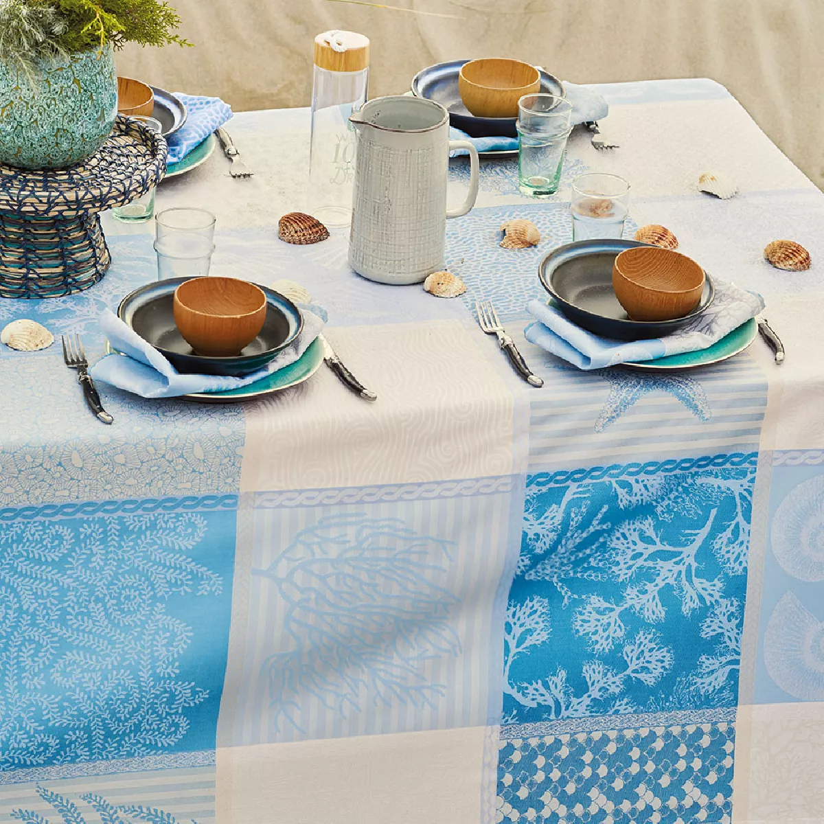 Garnier Thiebaut Nappe Jacquard Pur Coton Bleu Ecume Mille Oceans Ecume