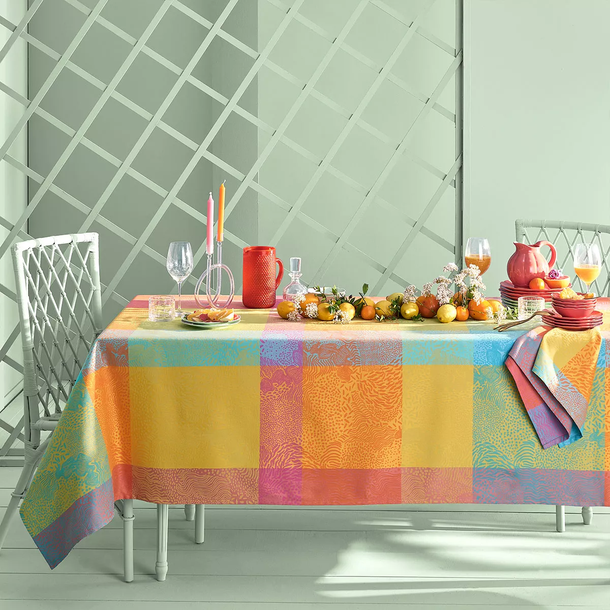 garnier thiebaut Nappe jacquard pur coton bleu exotique Mille vagues exotique