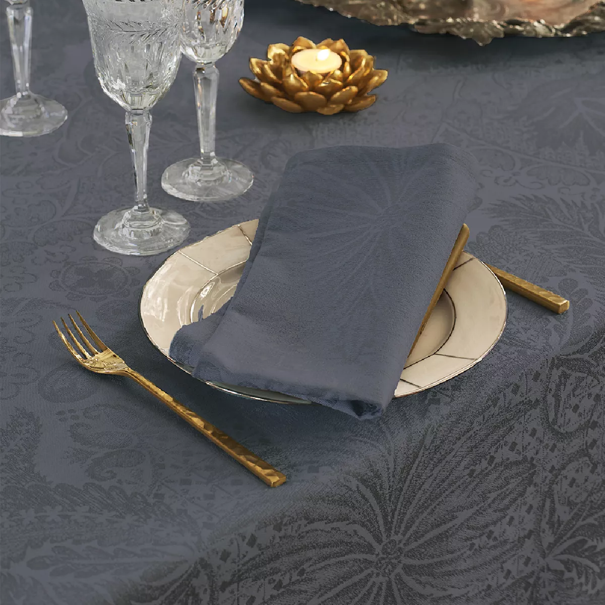 Garnier Thiebaut Nappe Jacquard Pur Coton Gris Zinc Mille Isaphire Zinc