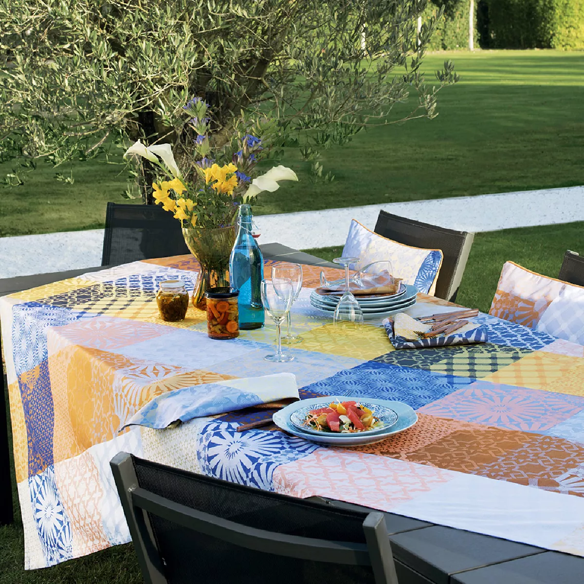 garnier thiebaut Nappe jacquard pur coton multicolore caliente Mille zelliges caliente