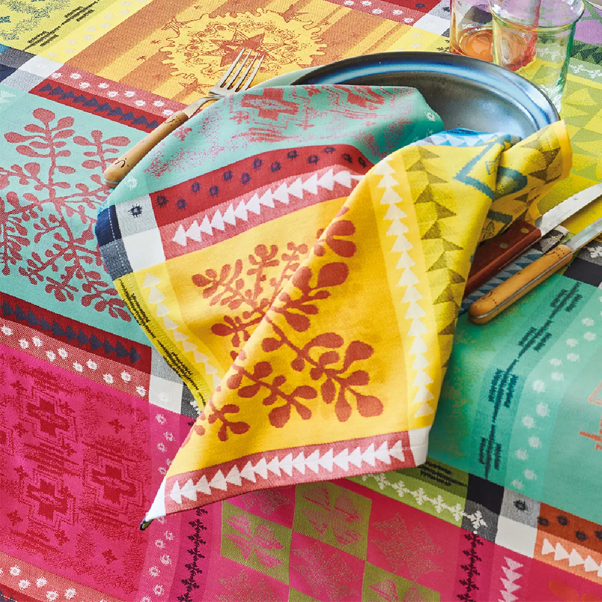 Garnier Thiebaut Nappe Jacquard Pur Coton Multicolore Fiesta Mille Pueblo Fiesta