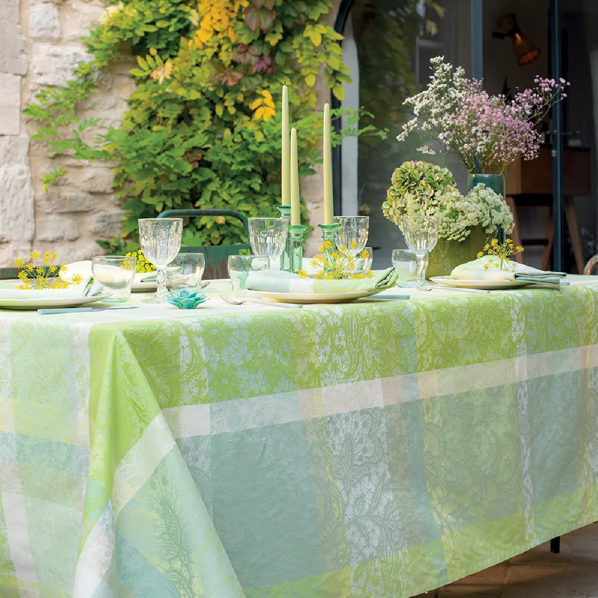 Garnier Thiebaut Nappe Jacquard Pur Coton Vert Prairie Mille Dentelles Prairie