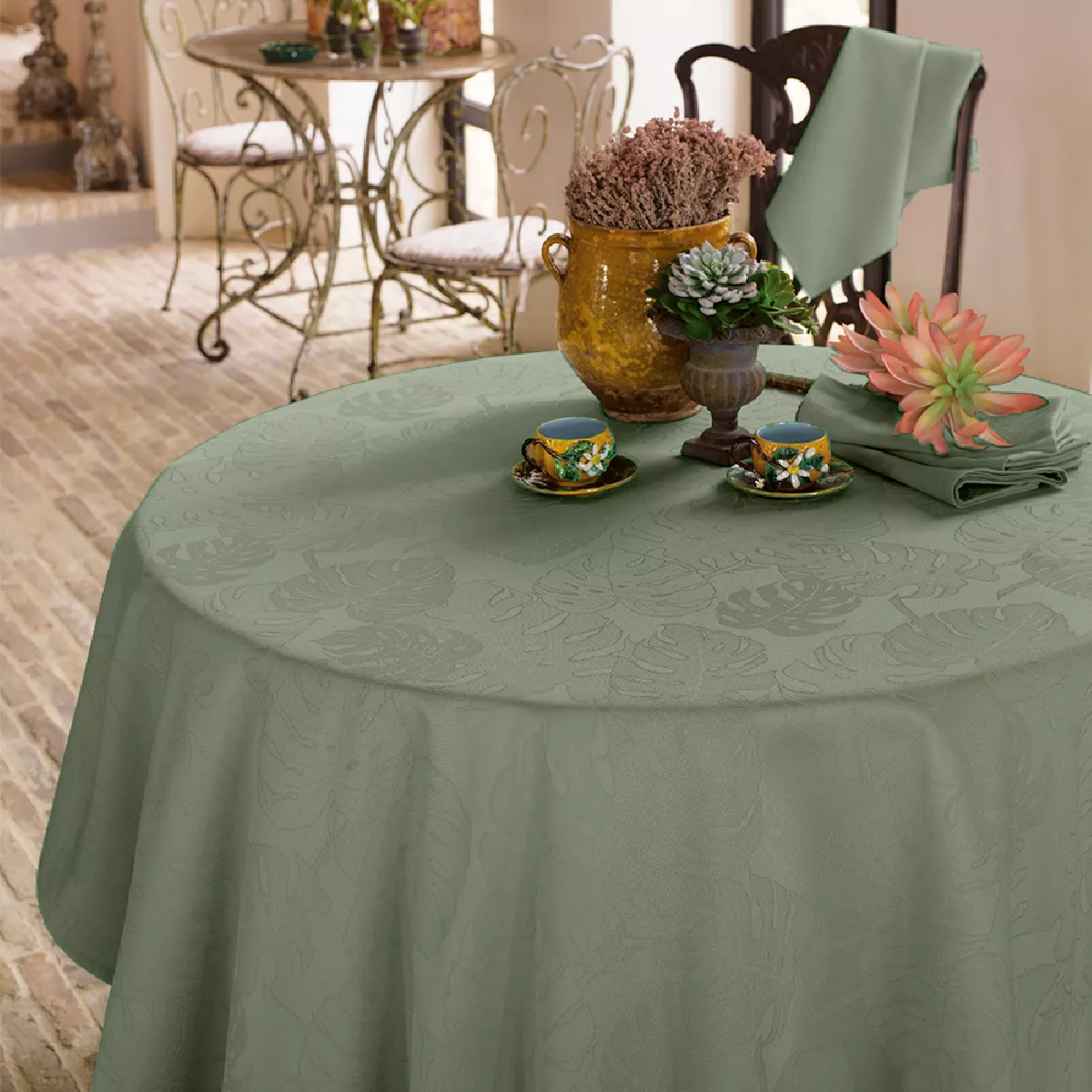 garnier thiebaut Nappe jacquard pur coton vert vert de gris Mille evergreen vert de gris