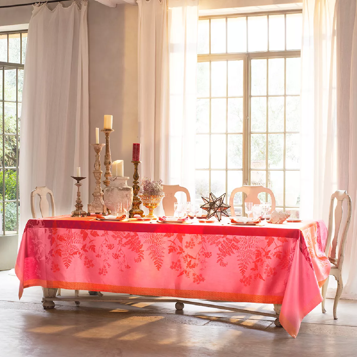 garnier thiebaut Nappe jacquard pur lin rose rose Ombelles rose