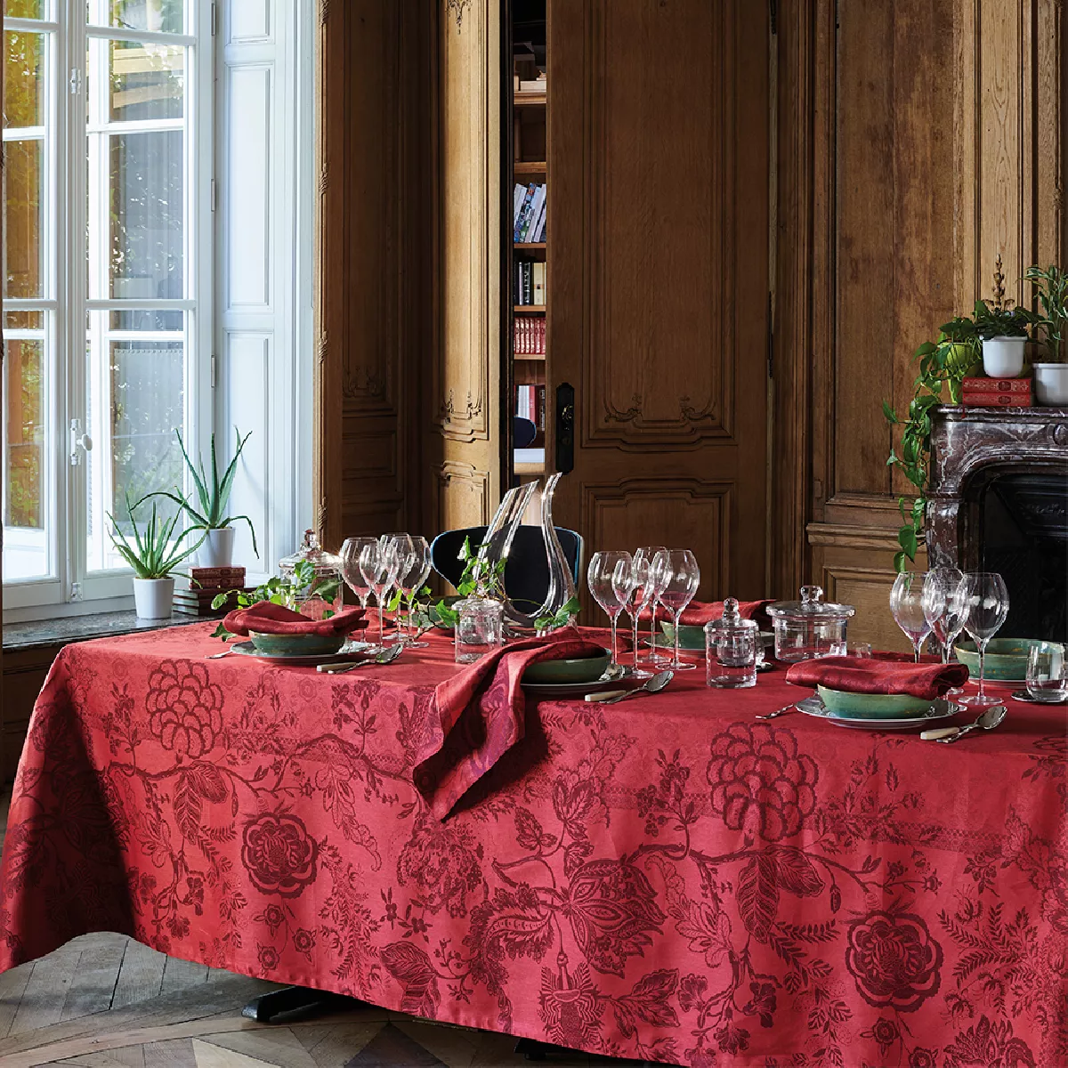garnier thiebaut Nappe jacquard pur lin rouge carmin Scarlett carmin