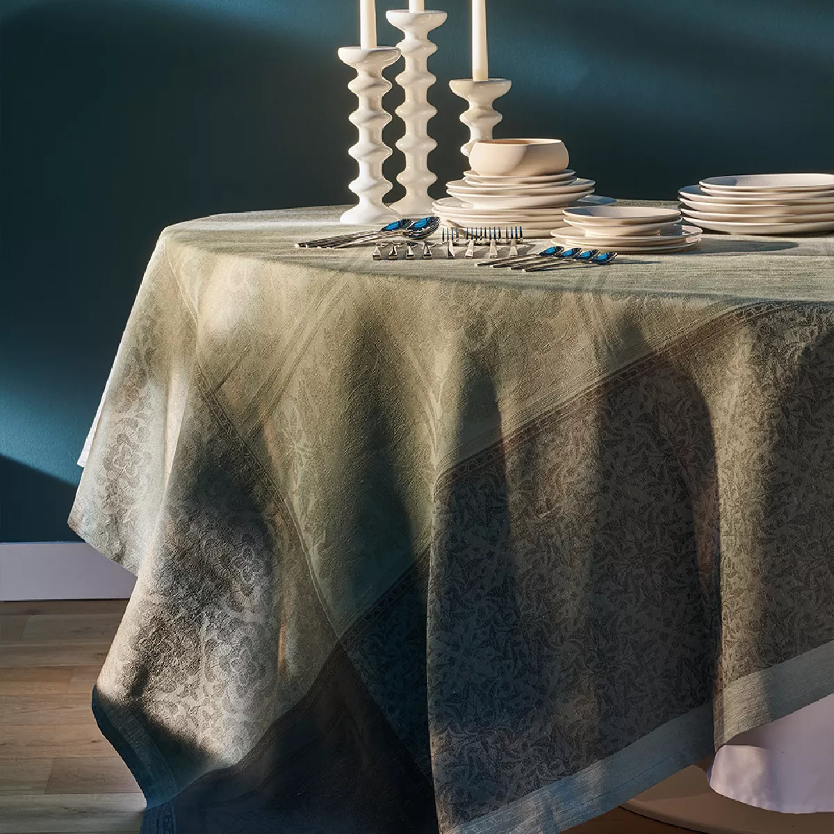 Garnier Thiebaut Nappe Jacquard Pur Lin Vert Opaline Harmonie Opaline
