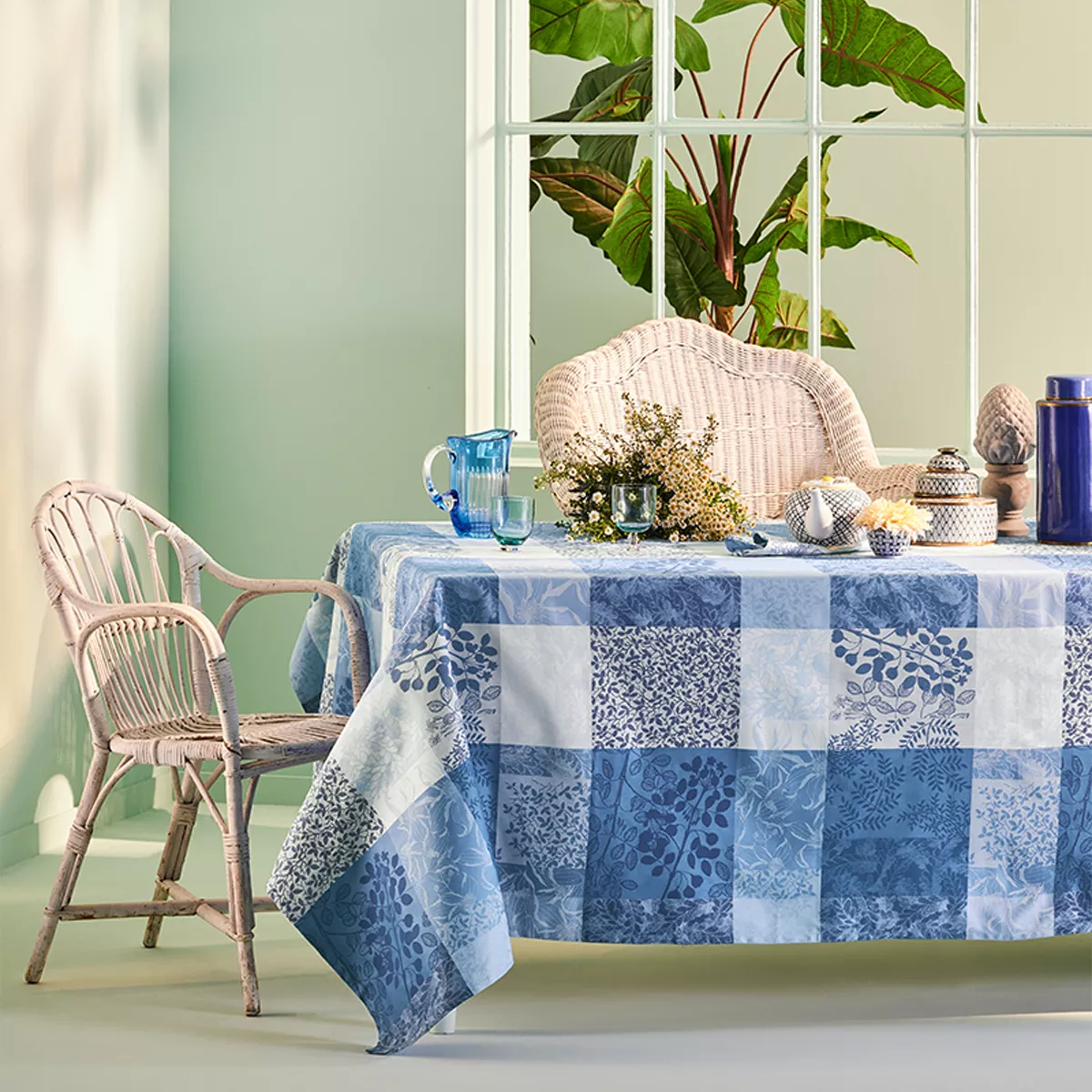 Garnier Thiebaut Nappe Sur Mesure Pur Coton Coloris Bleu Bleu Mille Rameaux Bleu