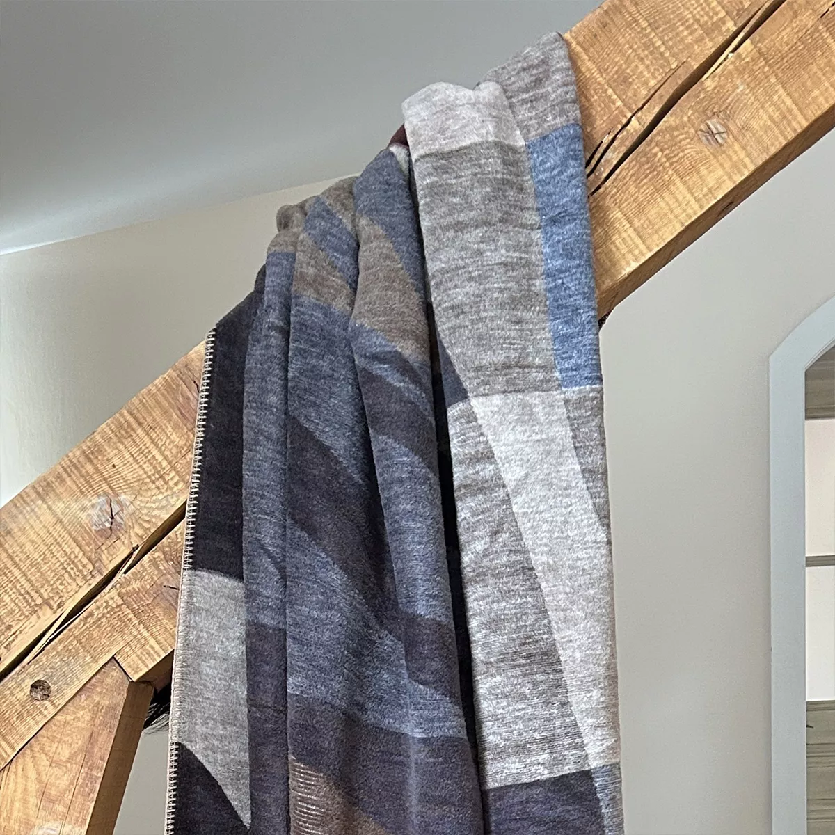 Garnier Thiebaut Plaid Coton & Autres Fibres Coloris Multicolore Lie De Vin Marius Lie De Vin
