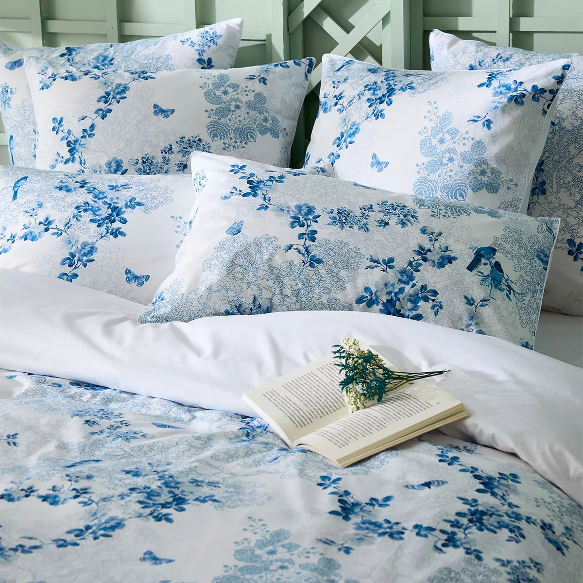 Garnier Thiebaut Taie D'oreiller Percale De Coton 80 Fils/cm² Coloris Blanc Bleu Voliere Bleu