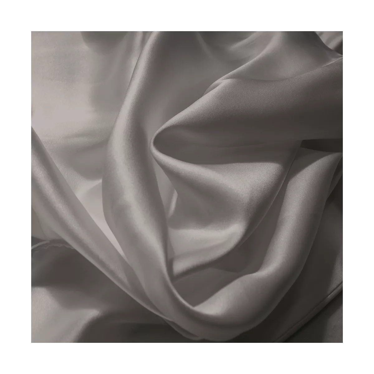 garnier thiebaut Taie d'oreiller soie coloris gris titane Jouvence titane