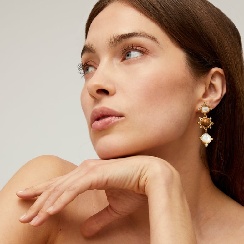 Gas Bijoux Boucles D'oreilles Tiki 3 Dorées - Nacre Blanche & Bois