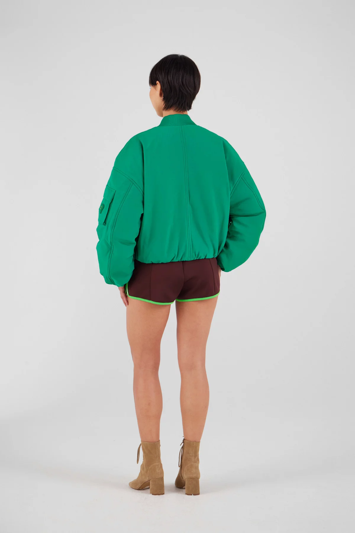 Gertrude Gaston Bomber Court Aux Manches Amples Suni