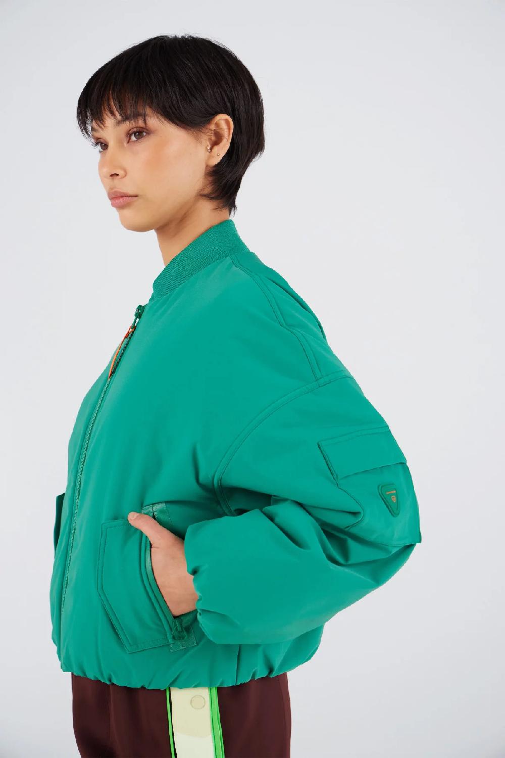 Gertrude Gaston Bomber Court Aux Manches Amples Suni
