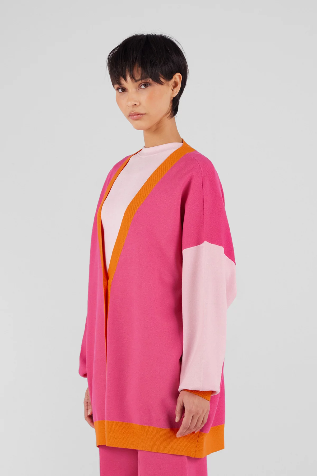 gertrude gaston Cardigan ample en maille tricolore Irina