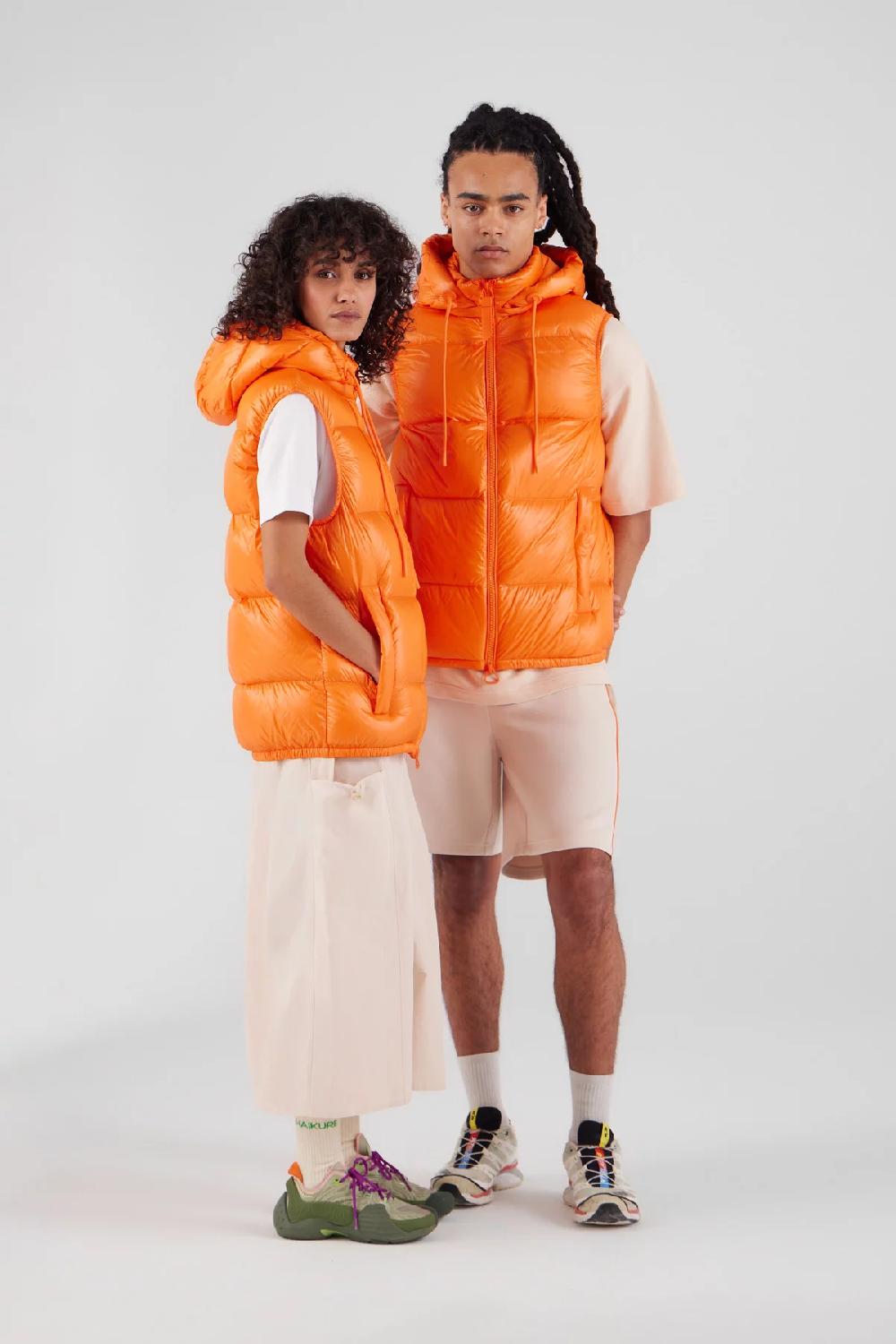 gertrude gaston Doudoune sans manches en nylon brillant Cesar