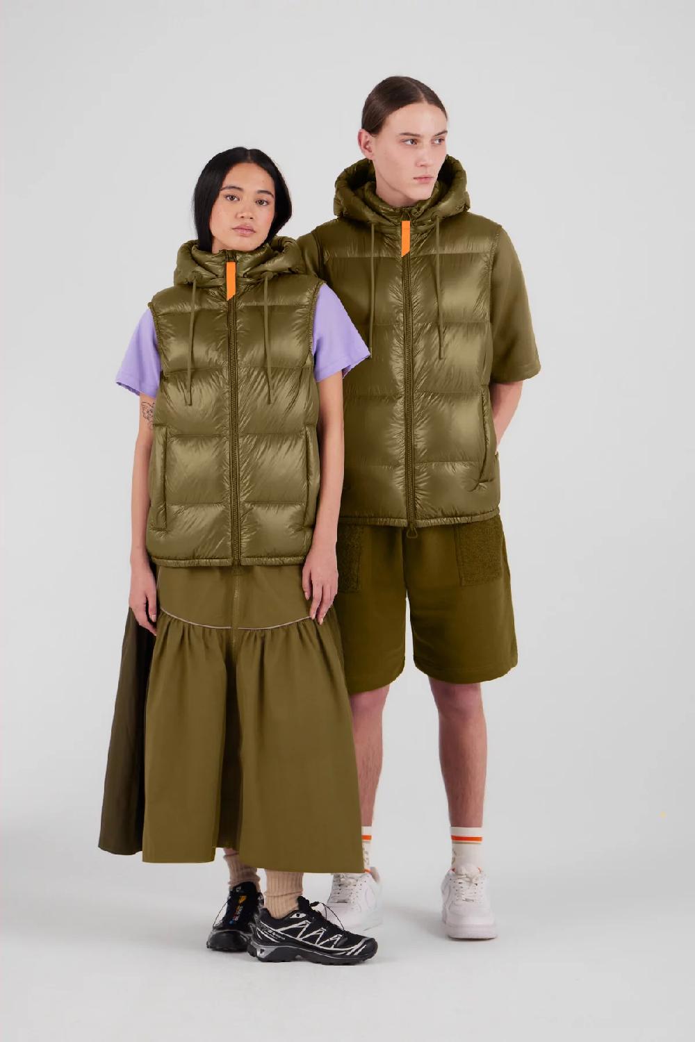 gertrude gaston Doudoune sans manches en nylon brillant Cesar