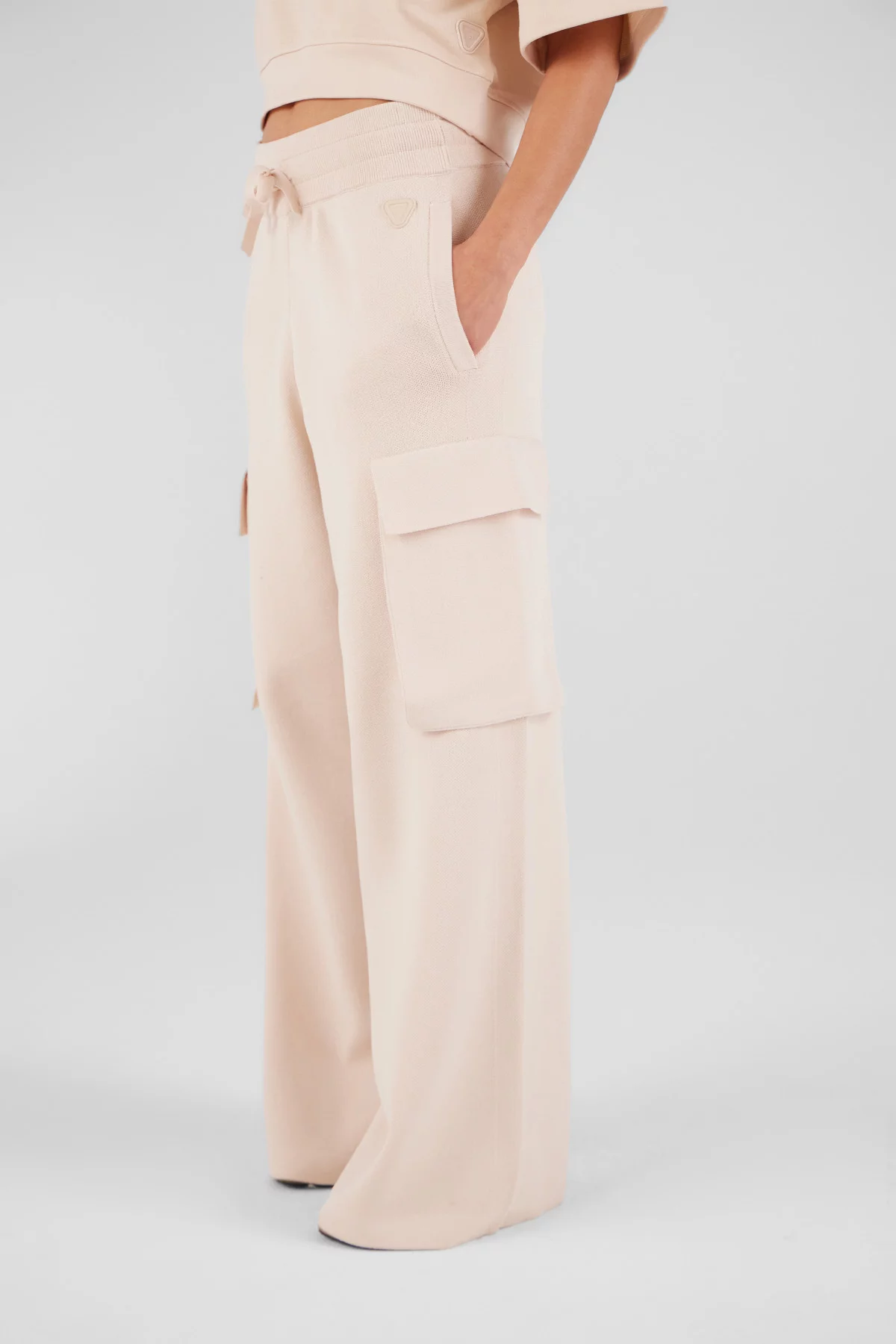Gertrude Gaston Pantalon En Maille Poches Cargo Alpha