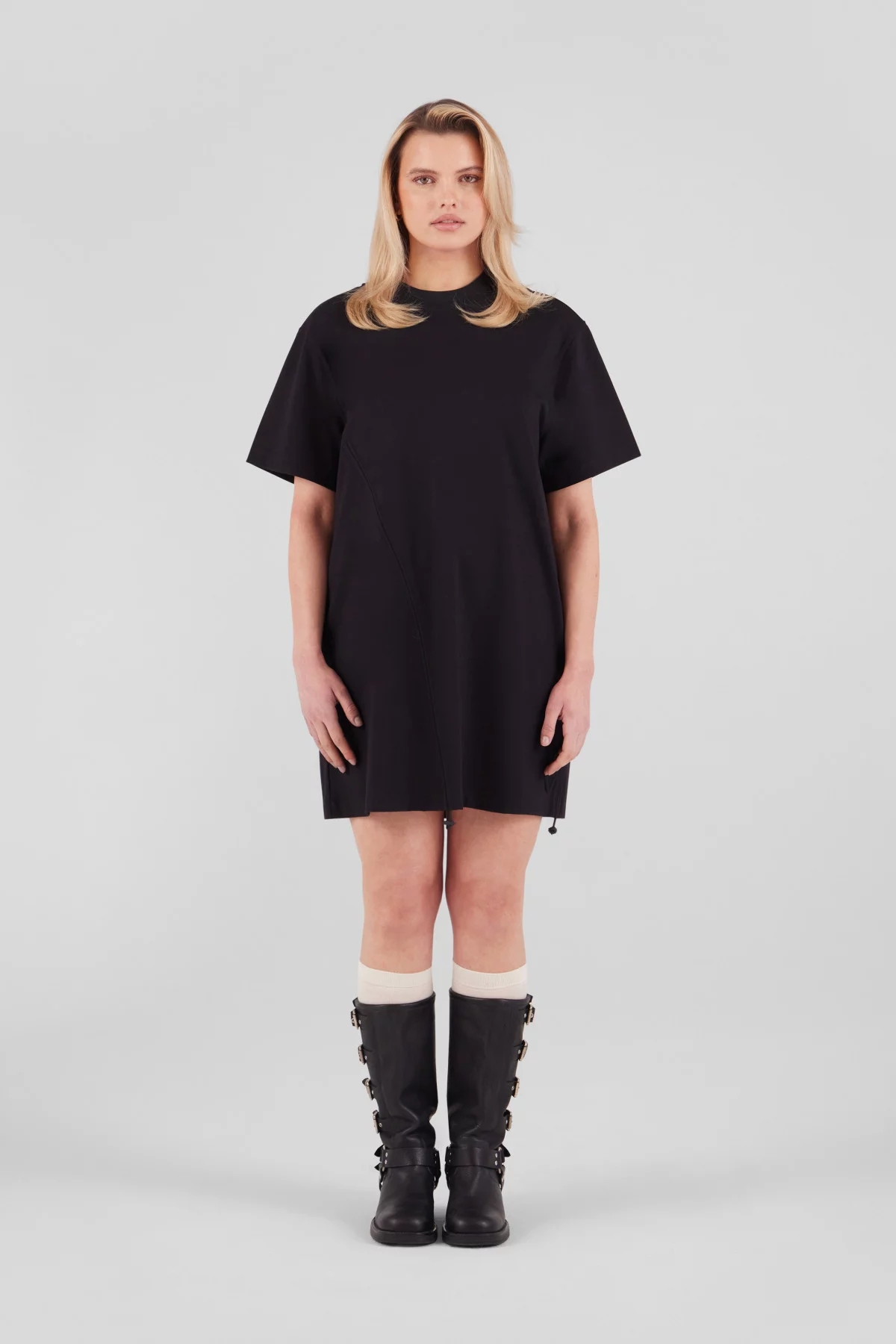 gertrude gaston Robe t-shirt courte en jersey technique Jamelia