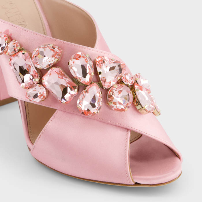 giambattista valli Sandales à talons en satin quartz rose avec strass