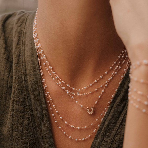 Gigi Clozeau Collier Opale Fer à Cheval Diamants Or Rose 42 Cm