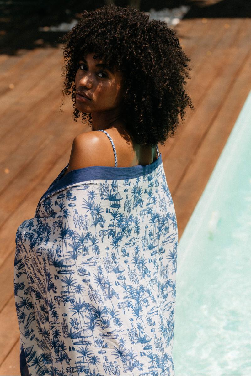 Gilis Paréo - Toile Balinaise Paréo Inspiration Toile De Jouy Balinaise