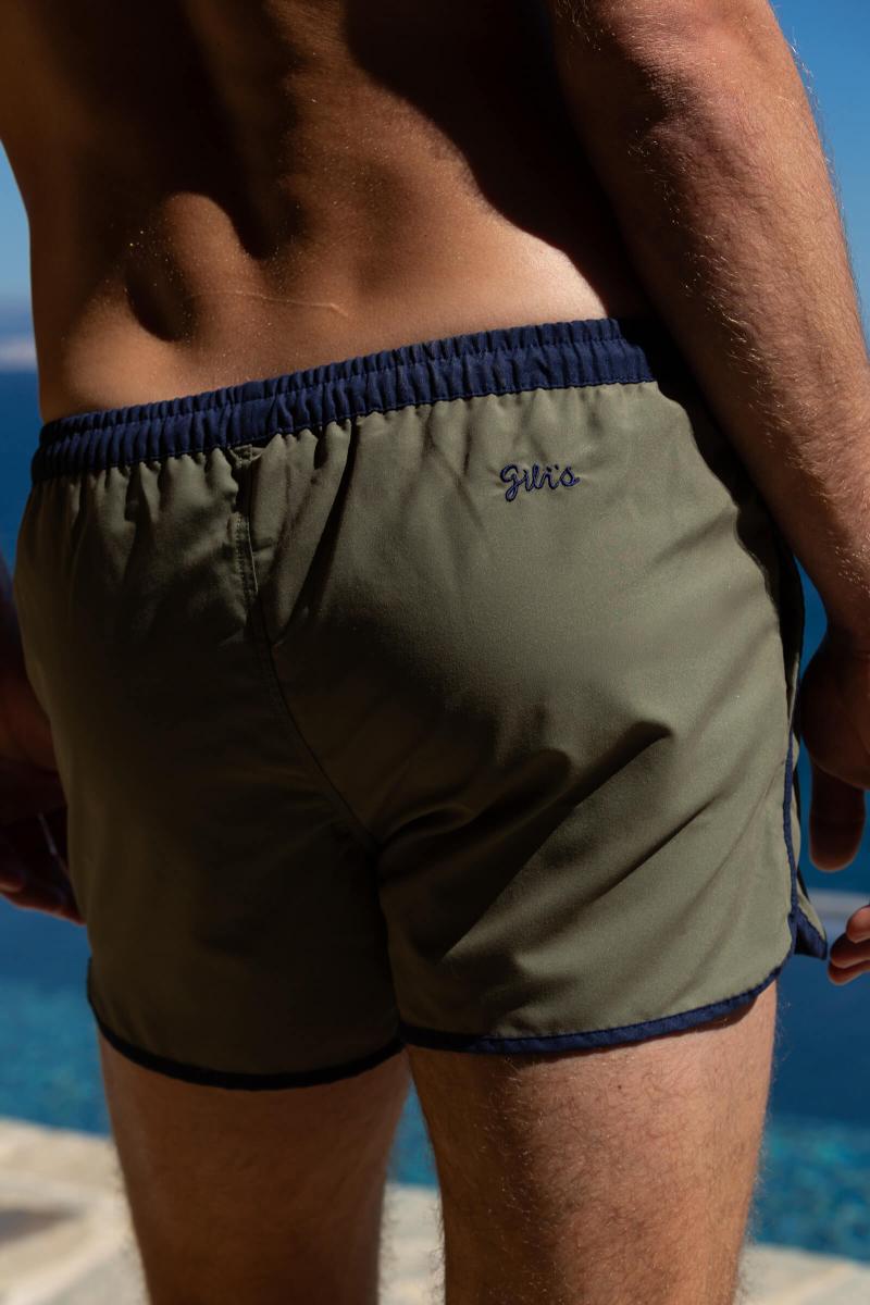 Gilis Short De Bain Court Komodo - Forest Khaki Le Rétro Et Sportif à Ceinture élastiquée
