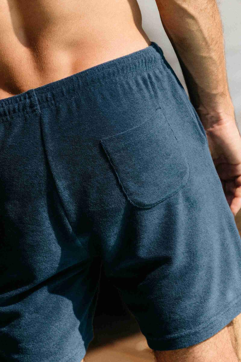 Gilis Short Navy En éponge En Coton Doux Et Absorbant Certifié OEKO-TEX