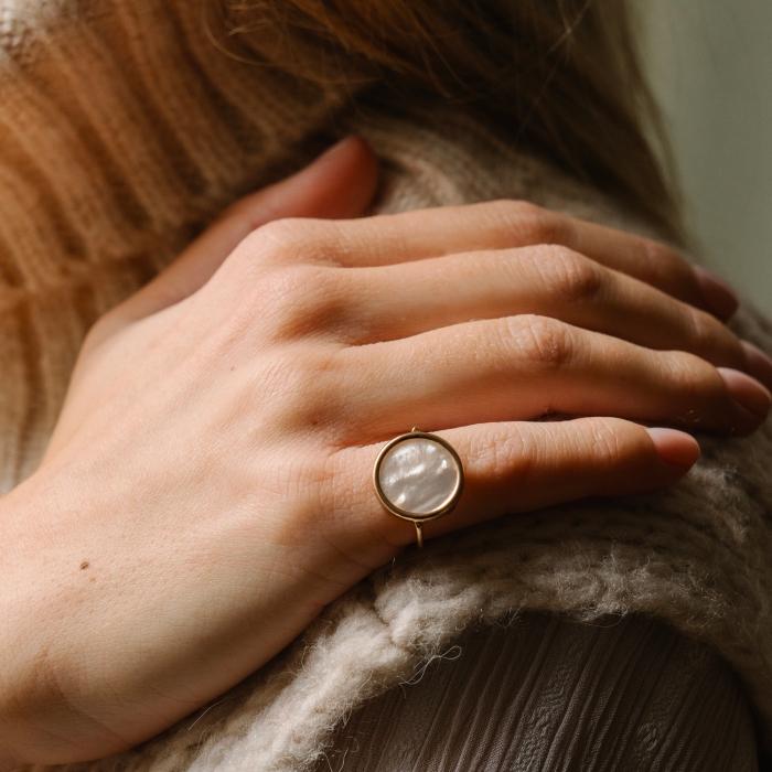 Ginette Ny Baby White MOP Disc Ring