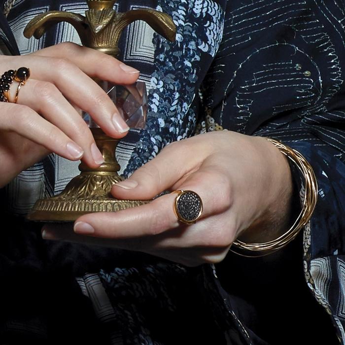 Ginette Ny Small Circle Bangle