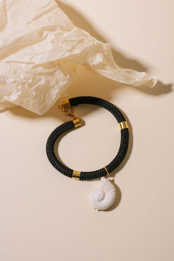 Gisèl B Choker Maddie