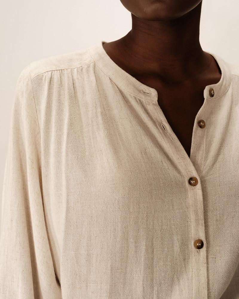 Grace & Mila BLOUSE BEIGE PORTRAIT