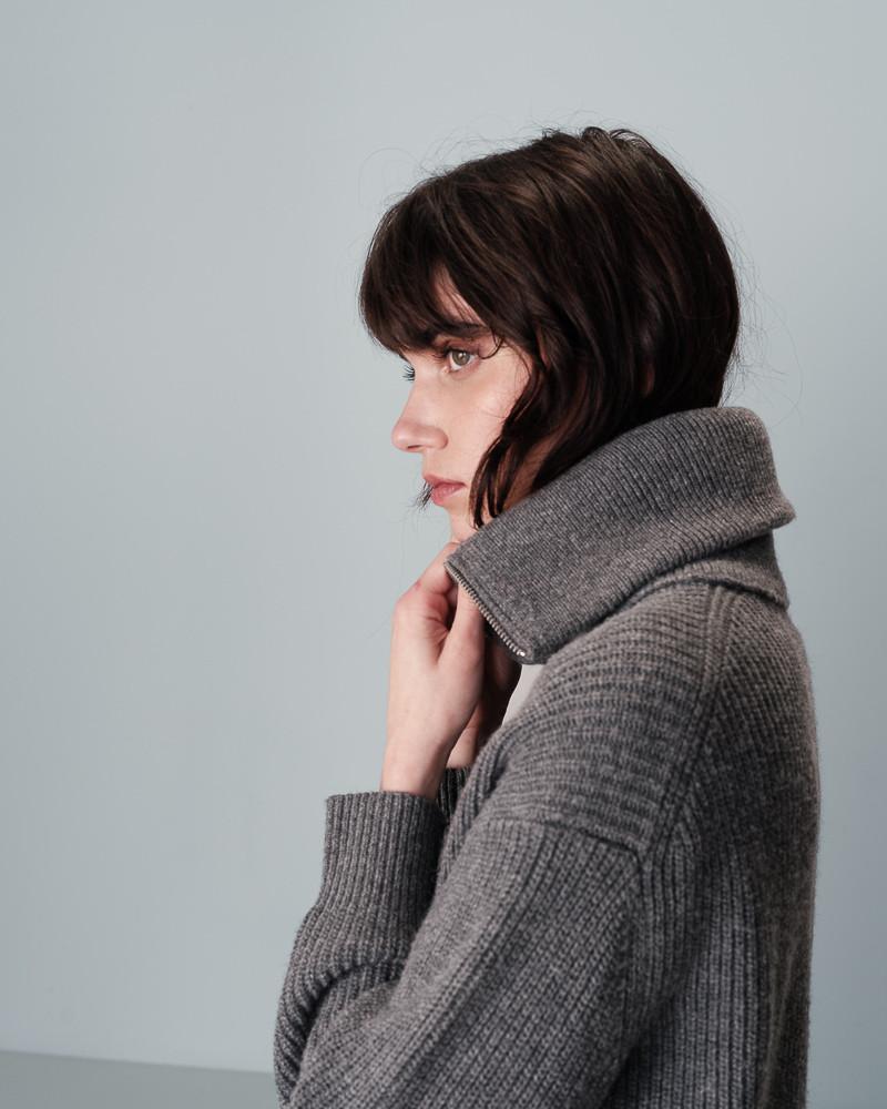 Grace & Mila PULL GRIS NAIKI