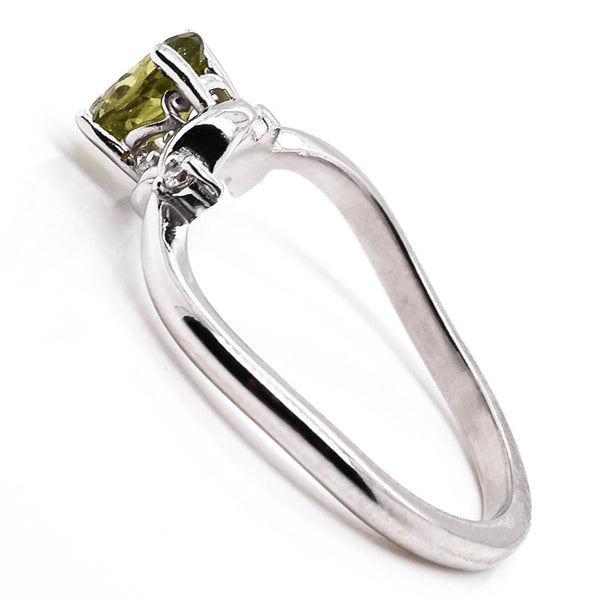 Graziella 10KT White Gold Oval Shape Peridot And Diamond Ring