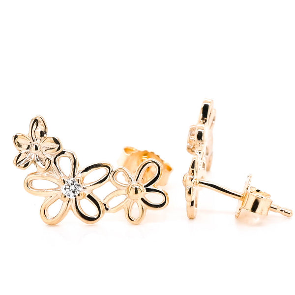 graziella Fire & Ice 10Kt Yellow Gold 0.05CTW Canadian Diamond Flower Earrings.