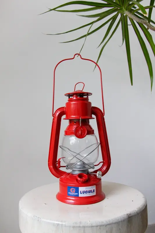 Guillouard Lampe Tempête "Luciole" - Cerise - Coffret Kraft