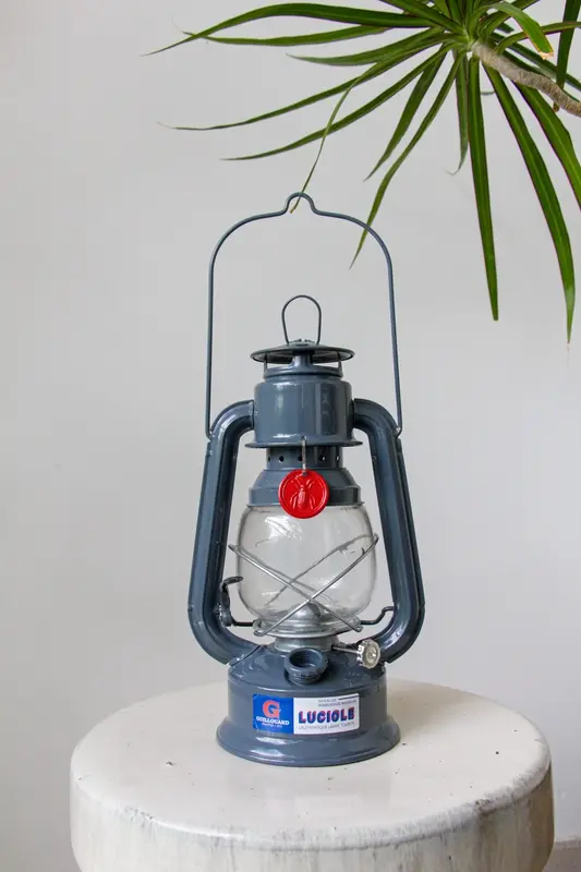 Guillouard Lampe Tempête "Luciole" - Gris Anthracite - Coffret Kraft