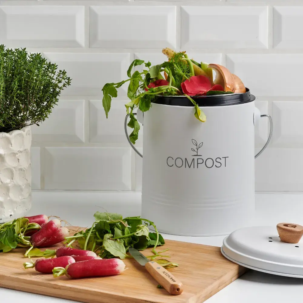 Guillouard Seau à Compost Rond 8L - Avec Filtre & Seau Plastique 4.5L - Blanc