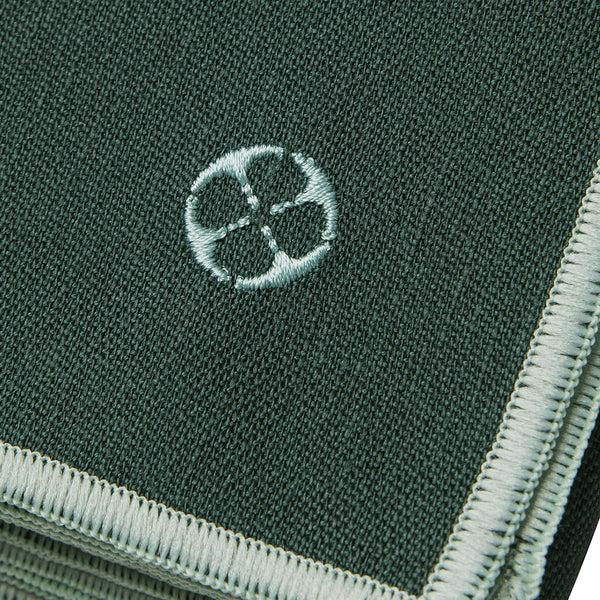 Guy Degrenne NUANCES COTON & LIN VERT EMERAUDE Nappe Carrée 180 X 180 Cm