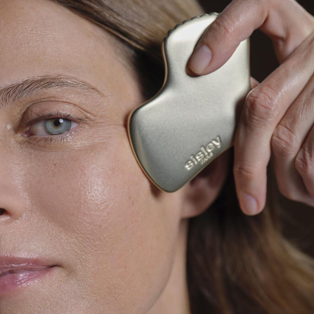 Hair Rituel By Sisley Ginkgo Gua Sha