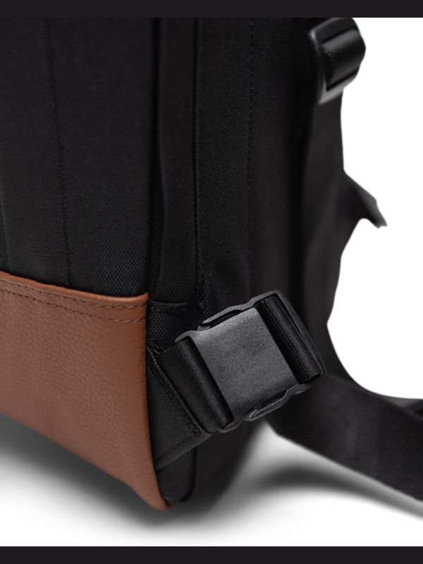 Herschel Herschel Heritage™ Shoulder Bag - 8L