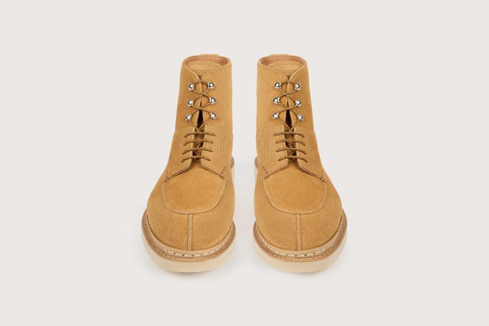 Heschung Boots Femme Intemporelle à Bout Chasse En Velours Imperméable Coloris Camel