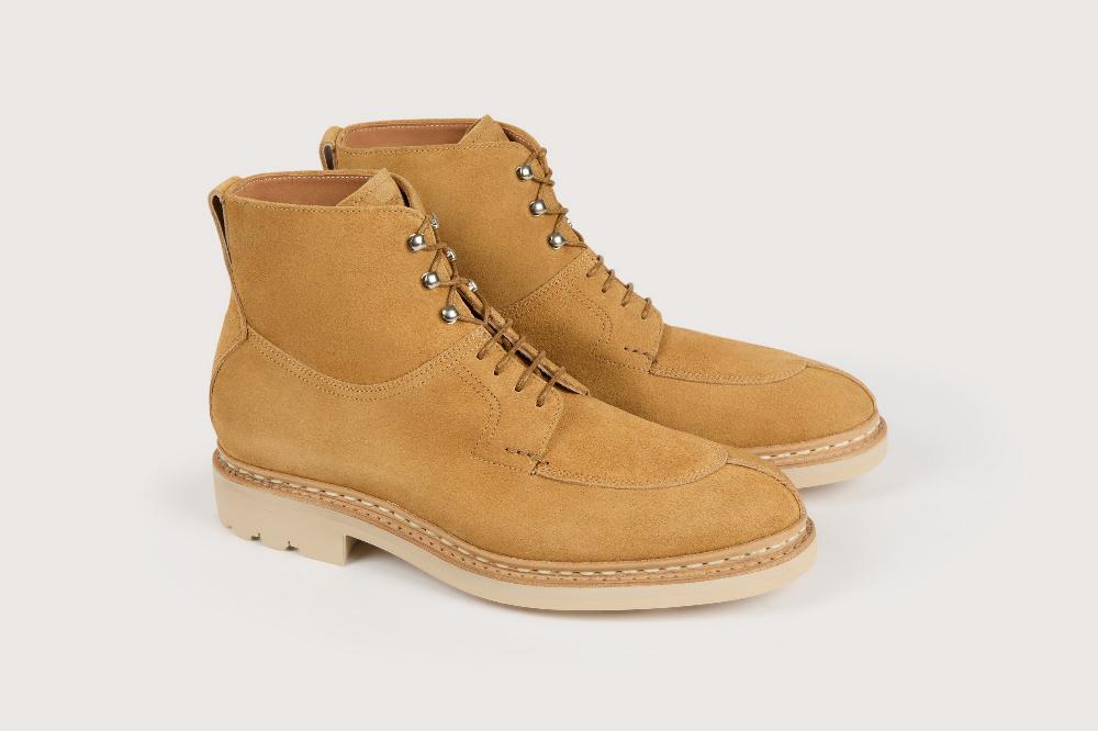 heschung Boots femme intemporelle à bout chasse en velours imperméable coloris Camel