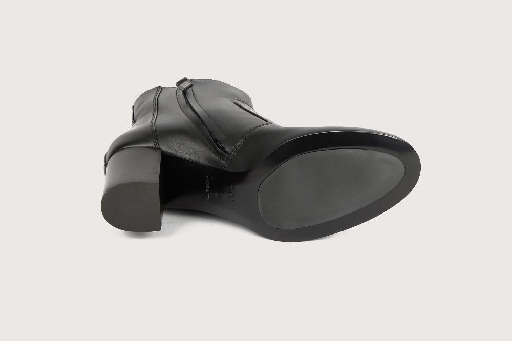 Heschung Boots Hebe Femme En Cuir Noir Sur Semelle Cuir