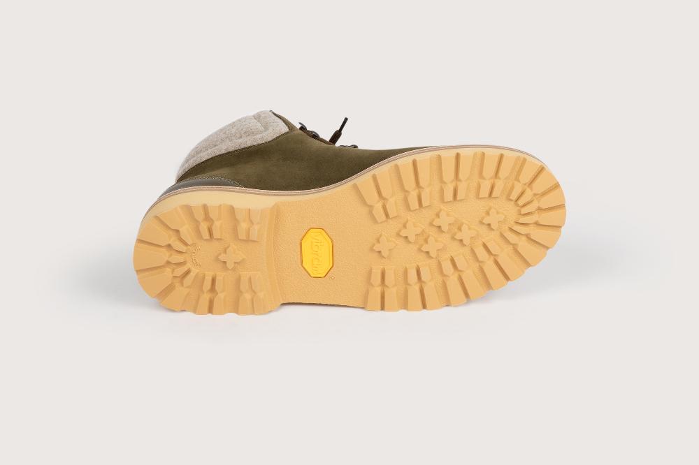 Heschung Boots Homme En Nubuck Kaki Esprit Montagne Et Authentiques